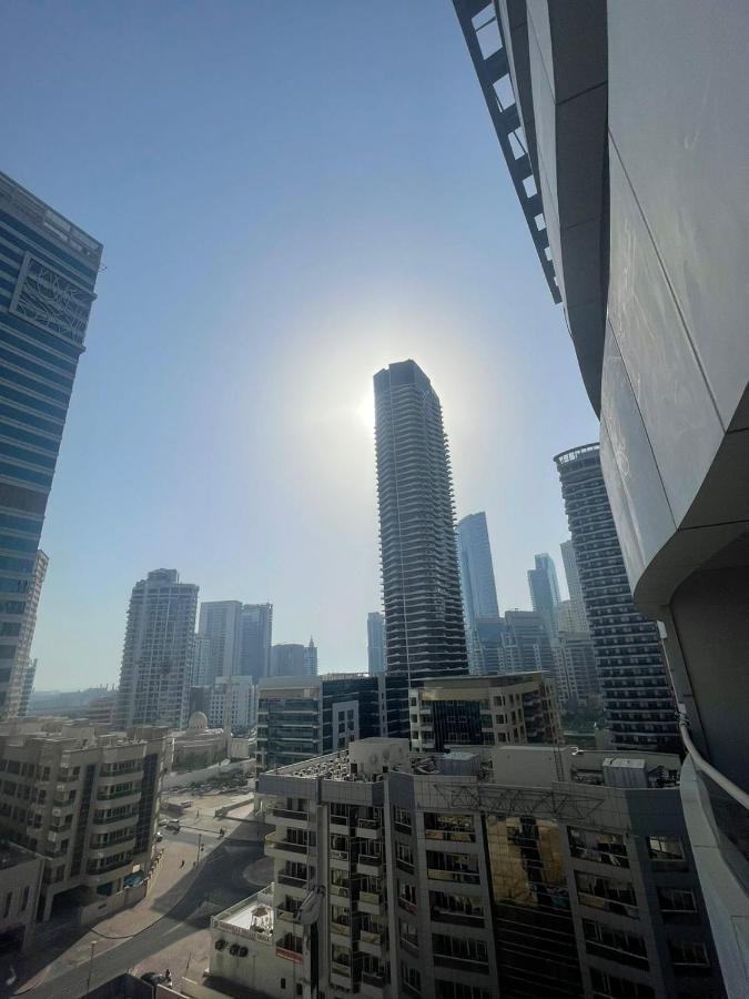 Diamond Tower Marina